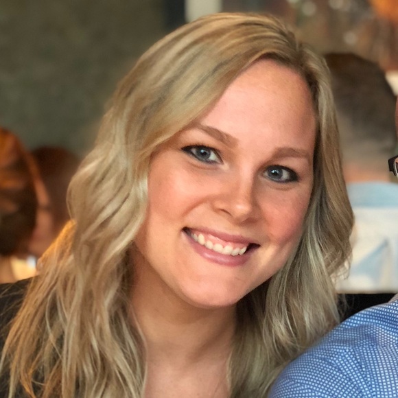 Meet your Posher, Lindsey - Picture 1 of 1